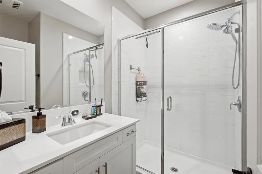 https://cdn.realtyfeed.com/cdn/127/307077533/4186acacbee6c46d629e5cee9f94a672.webp