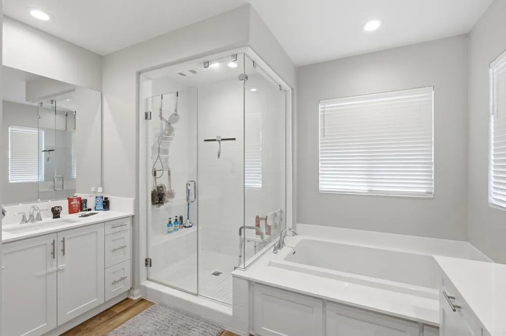 https://cdn.realtyfeed.com/cdn/127/307077533/551e2106642981afdcdb7b423e09589c.webp