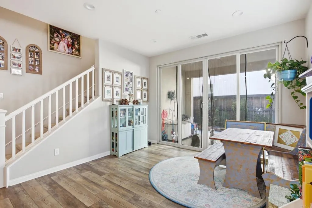 https://cdn.realtyfeed.com/cdn/127/307077533/cd6d54a658c31a2106f2c478d83d8a74.webp
