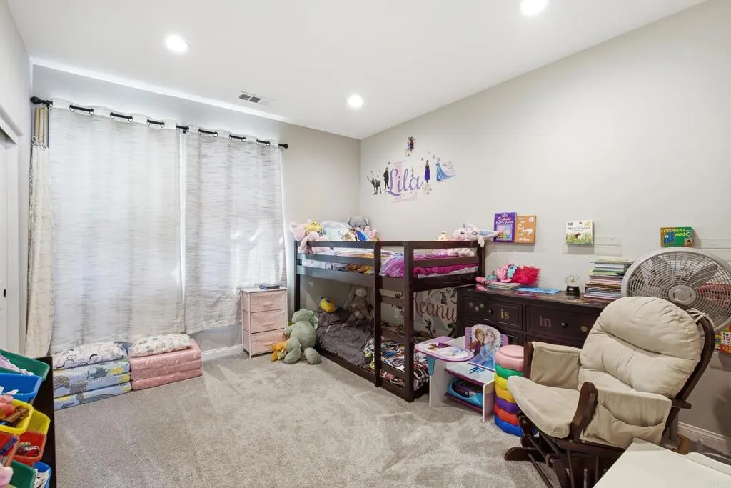 https://cdn.realtyfeed.com/cdn/127/307077533/d5baedb6326ecb7ea51610796358feb8.webp