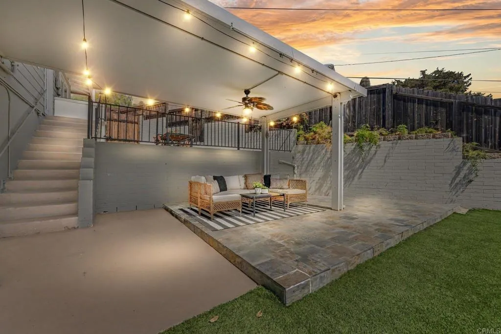 https://cdn.realtyfeed.com/cdn/127/307077538/aa64d1dbee4edb12f24f444da08ea2e6.webp