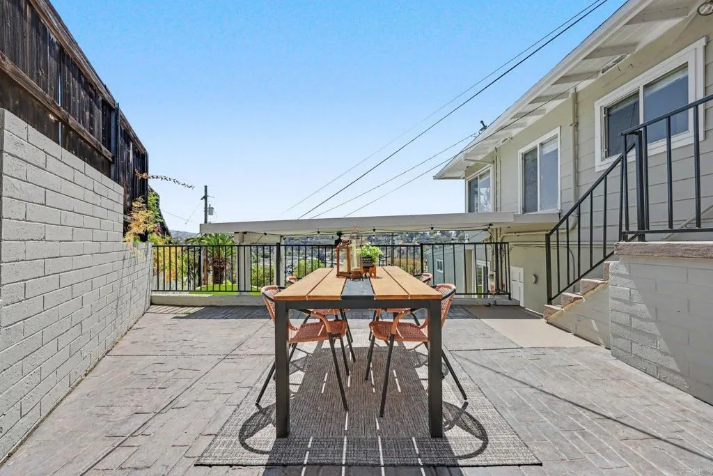 https://cdn.realtyfeed.com/cdn/127/307077538/ea5bfb52e3fb6cd570107d2a38ad3bda.webp