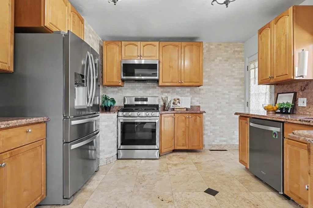https://cdn.realtyfeed.com/cdn/127/307077538/ff7aef78248652fe73fda48ffb2367e5.webp