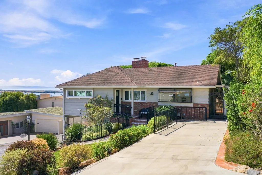 https://cdn.realtyfeed.com/cdn/127/307077557/0a739ff00545a90bd2af8a6df7e34440.webp