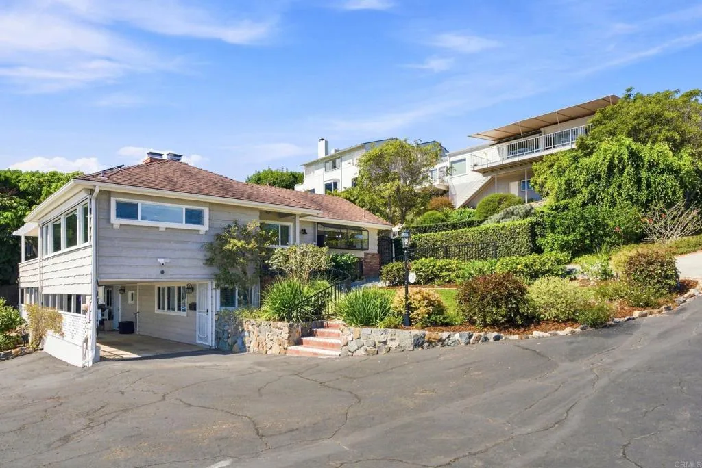 https://cdn.realtyfeed.com/cdn/127/307077557/190a056fc5dfac4df8f46d55d7992e50.webp