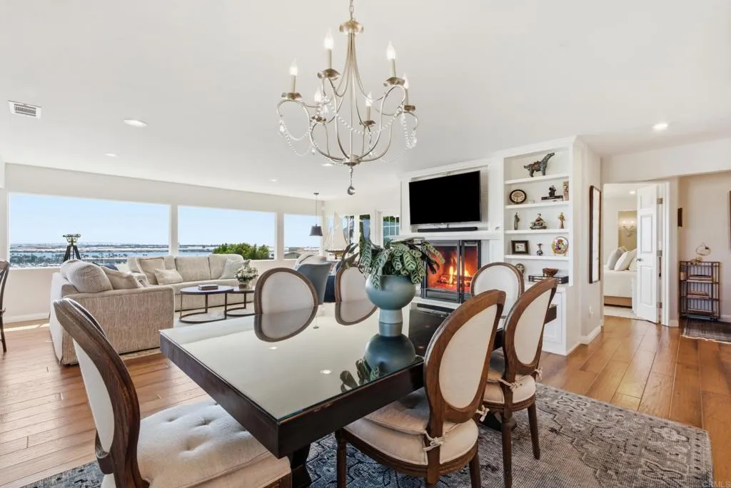 https://cdn.realtyfeed.com/cdn/127/307077557/6a31c294def81fc057a1f18d6b578be8.webp