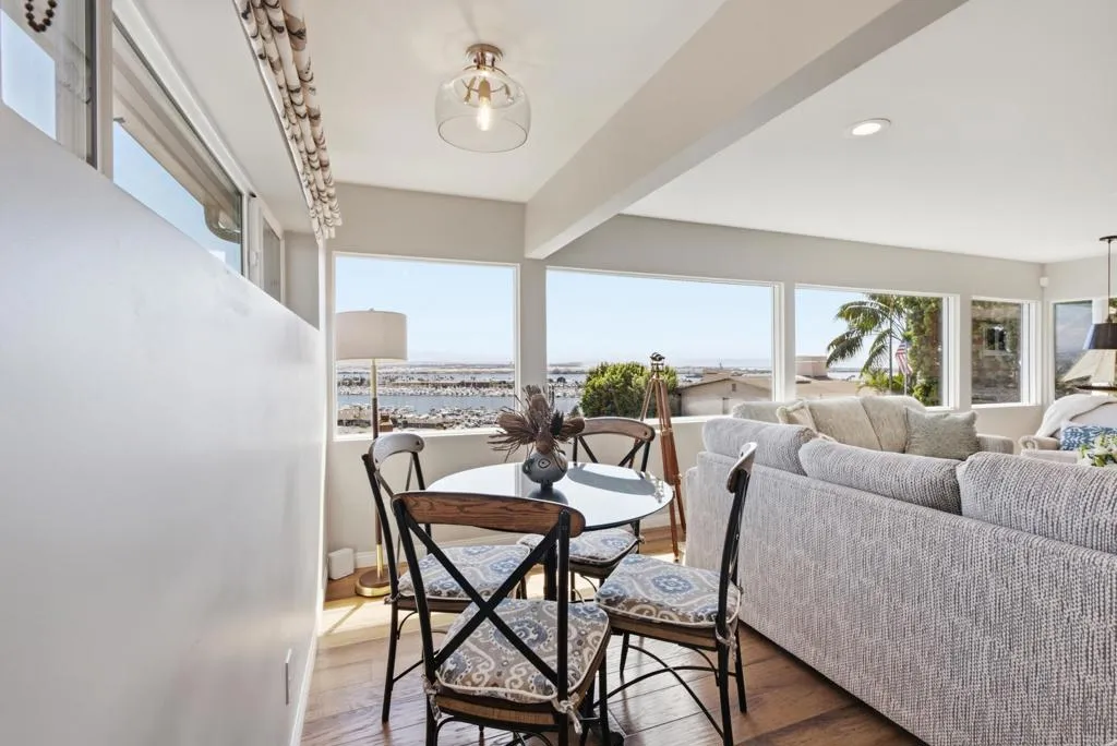 https://cdn.realtyfeed.com/cdn/127/307077557/8355d764e0a2c61c23bb29404fe3dadd.webp
