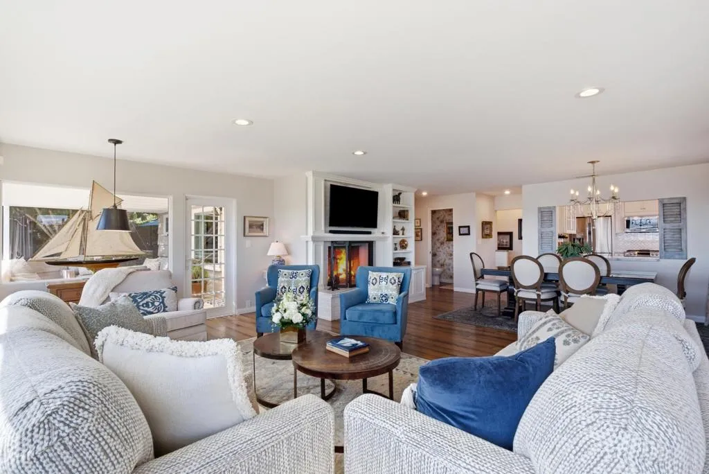 https://cdn.realtyfeed.com/cdn/127/307077557/d8e5d8b8e7247d20455e80785b995601.webp