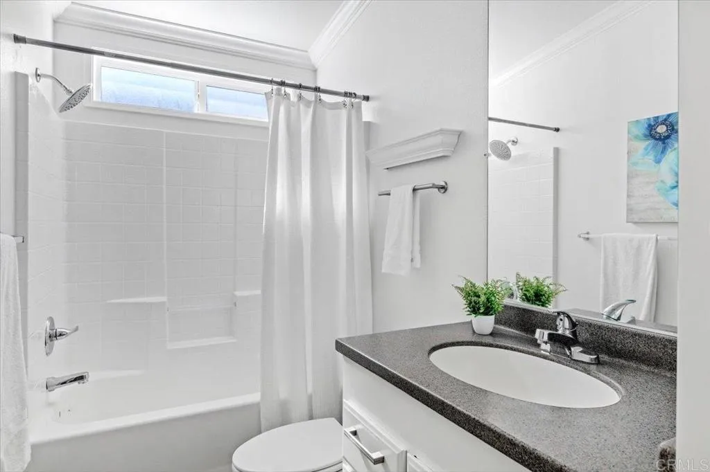 https://cdn.realtyfeed.com/cdn/127/307077646/195cf6ef90d422521c0072c6f4606127.webp
