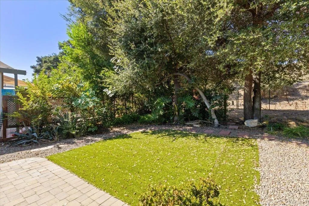 https://cdn.realtyfeed.com/cdn/127/307077646/549a95a08a50dccda918bb2ce5dbc201.webp