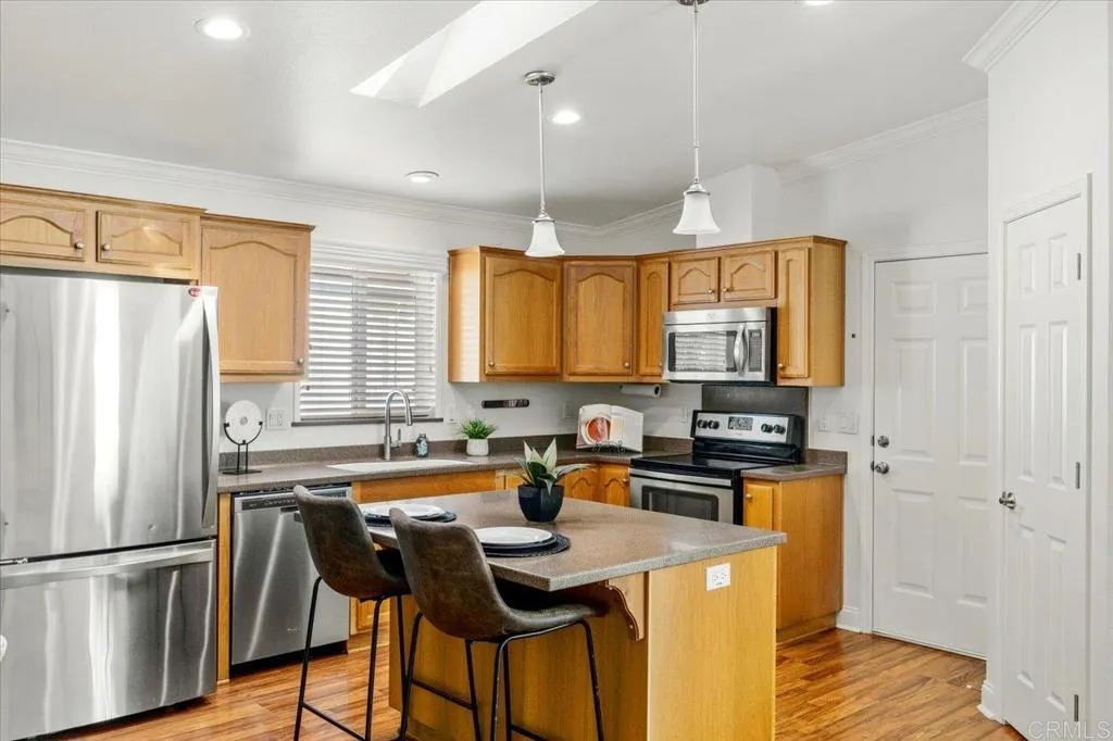 https://cdn.realtyfeed.com/cdn/127/307077646/5a62bf0f5363aa08566d9325332c8e0c.webp