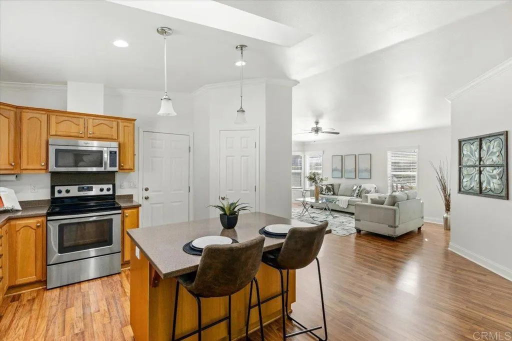 https://cdn.realtyfeed.com/cdn/127/307077646/5fb2ca3a9b8d961bfde9f4e19e7e4bff.webp