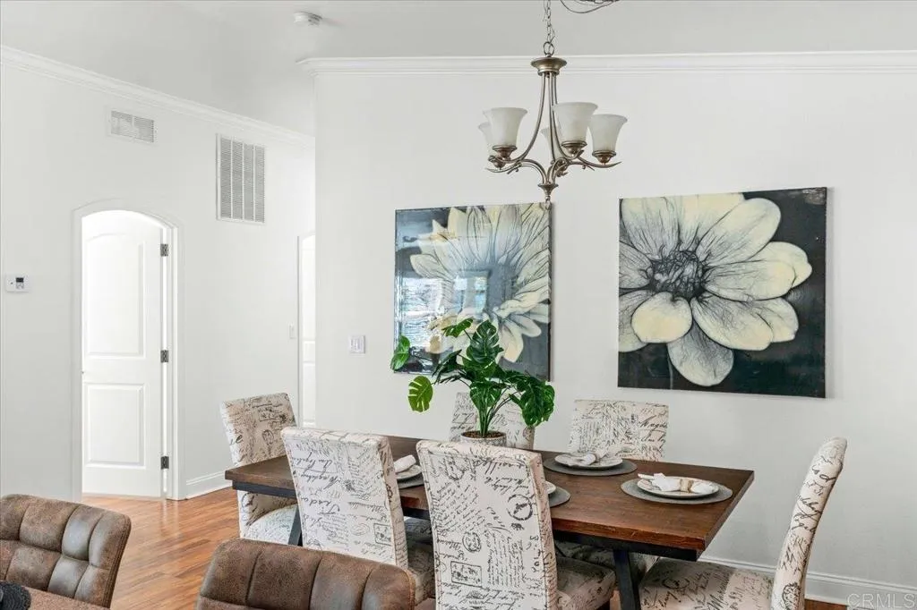 https://cdn.realtyfeed.com/cdn/127/307077646/bcb10cbbf2836a024c5aa423a0c6a7eb.webp