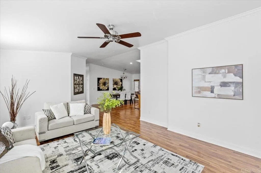 https://cdn.realtyfeed.com/cdn/127/307077646/e0e45c50627141b5e9b49e6e69ae2ff4.webp