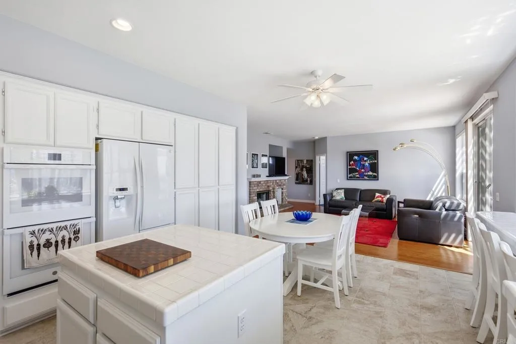 https://cdn.realtyfeed.com/cdn/127/307077712/1a1518e0f1559deec68bccb6506e69ec.webp