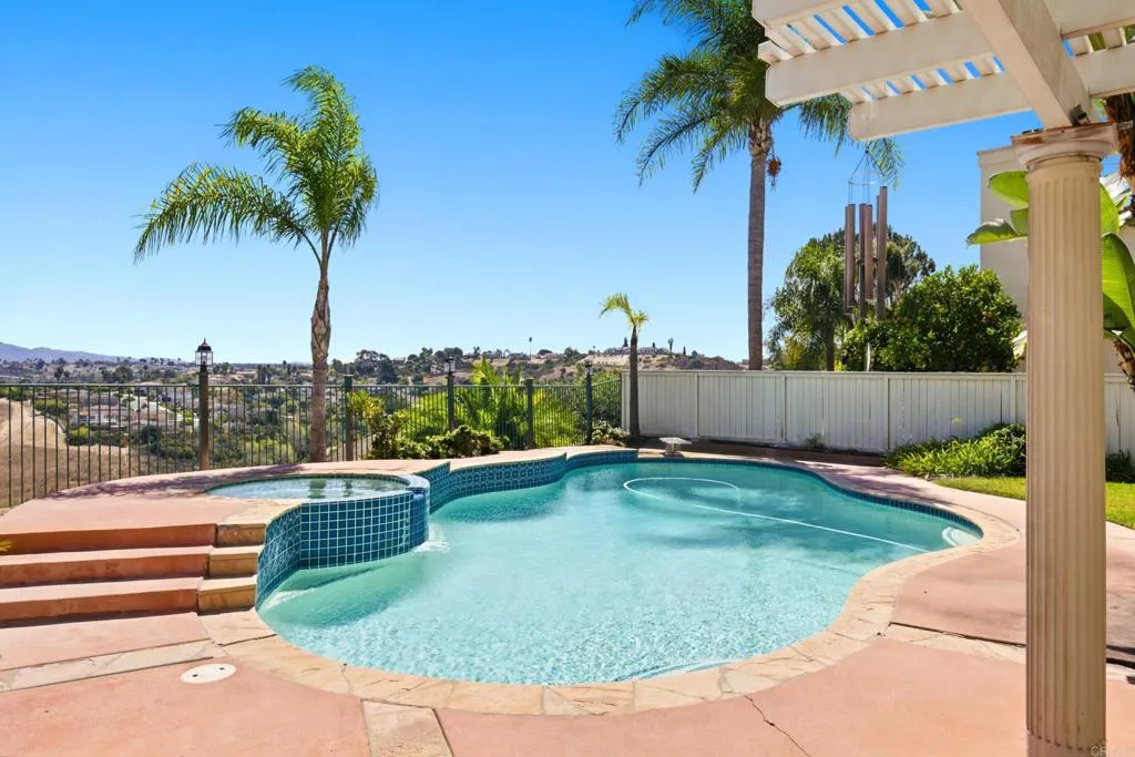 https://cdn.realtyfeed.com/cdn/127/307077712/2e1bccf49a21642c0235fd36f6007a06.webp