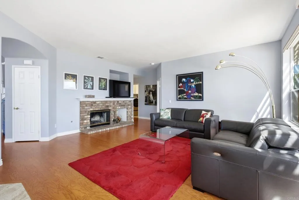https://cdn.realtyfeed.com/cdn/127/307077712/97ac7ccb634607337ff7ea637e8ffabb.webp