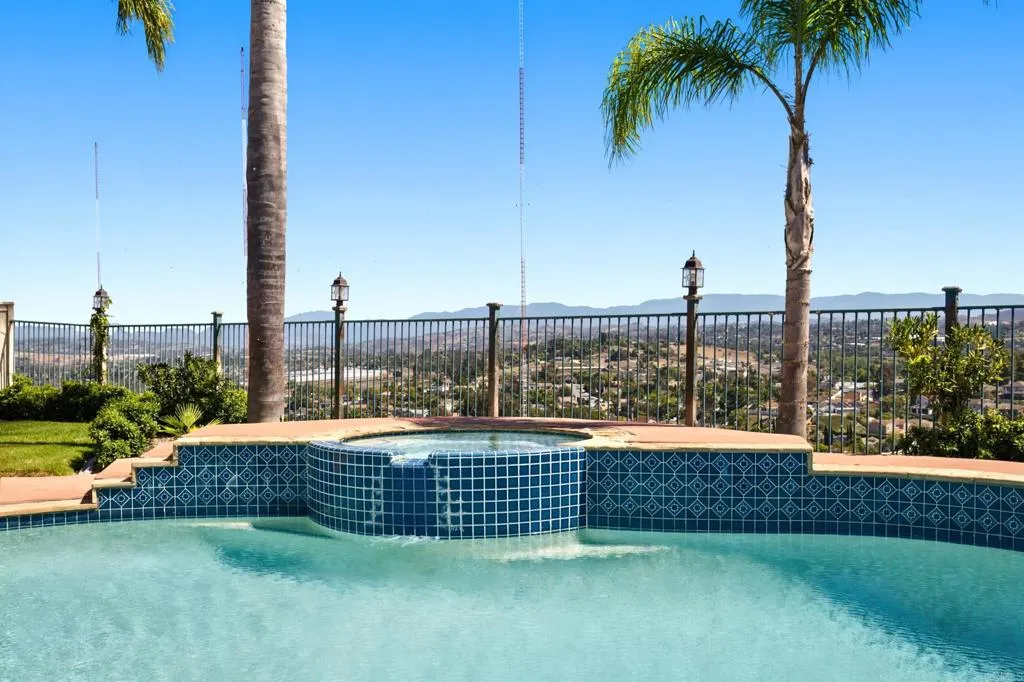 https://cdn.realtyfeed.com/cdn/127/307077712/a7f56bb8afcbfb2c8bb2099e4de4f750.webp