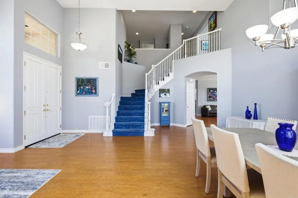 https://cdn.realtyfeed.com/cdn/127/307077712/d44ecc69eb7030e14c0825178a21404f.webp