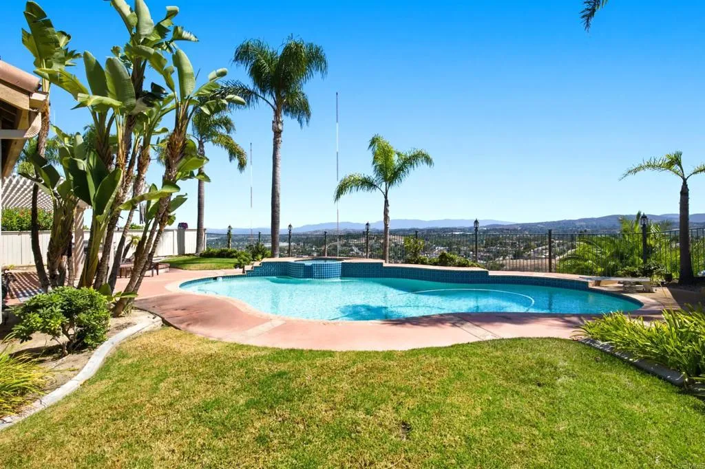 https://cdn.realtyfeed.com/cdn/127/307077712/dffc683c2ca547538c592ec5a5bd5f27.webp
