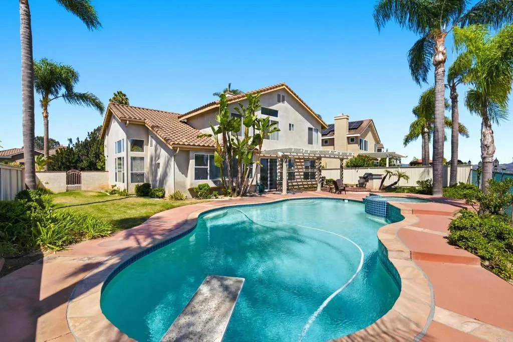 https://cdn.realtyfeed.com/cdn/127/307077712/e786b459e6b830d4f2b647ae19eaaede.webp