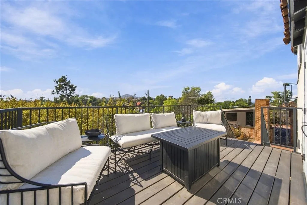 https://cdn.realtyfeed.com/cdn/127/307077716/0e06fbd7d5e3f74a0b4ec92ddbbfa376.webp