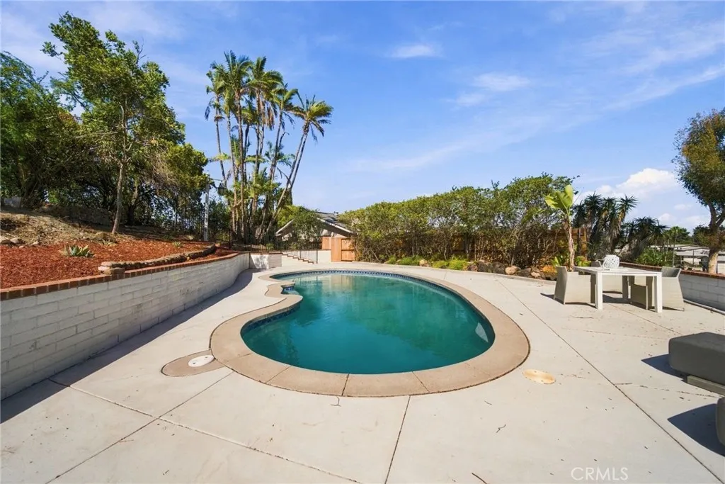 https://cdn.realtyfeed.com/cdn/127/307077716/0f85a22c46dcfdc3df21d28113dd5e96.webp