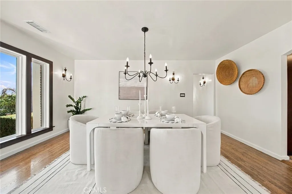 https://cdn.realtyfeed.com/cdn/127/307077716/3ba56065f0ea668b656600d102a5a4d0.webp