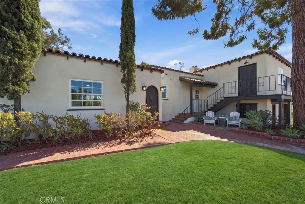 https://cdn.realtyfeed.com/cdn/127/307077716/82fb9635ac2b5f808f91796edb805831.webp