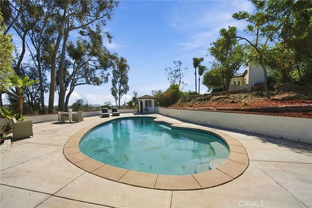 https://cdn.realtyfeed.com/cdn/127/307077716/b4eba9540fd00ecc82728af2b4f943c1.webp