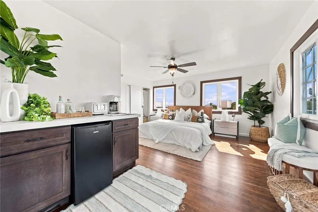 https://cdn.realtyfeed.com/cdn/127/307077716/e4bb063d4811bc76a5d2ef192f122192.webp