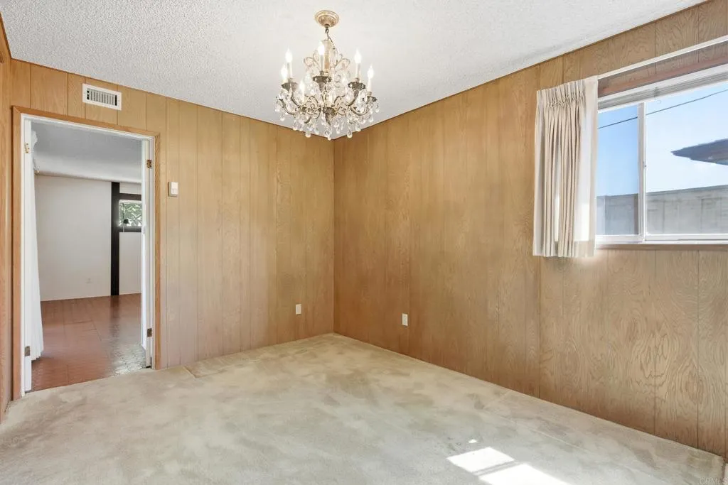 https://cdn.realtyfeed.com/cdn/127/307077740/01ea6874bc5b79cb620c9c4a69196cd1.webp