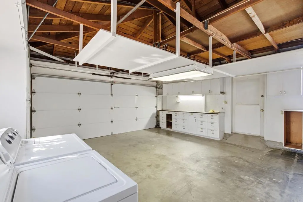 https://cdn.realtyfeed.com/cdn/127/307077740/98f876ff64ae1d8a75444c8bee4fe805.webp