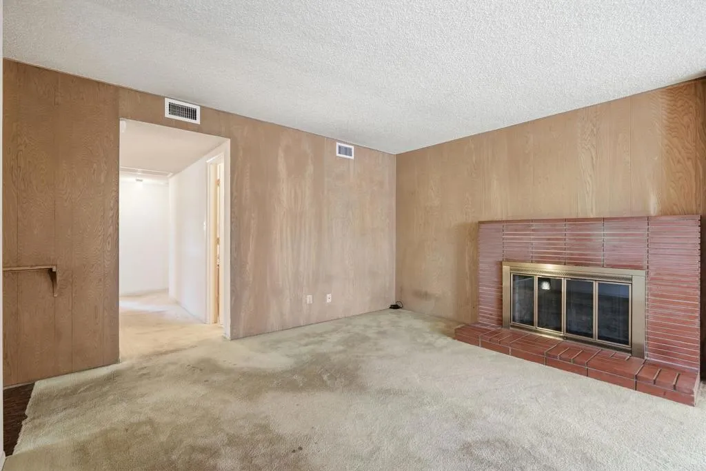 https://cdn.realtyfeed.com/cdn/127/307077740/c376e954d8c898ce7d2738baf7176108.webp