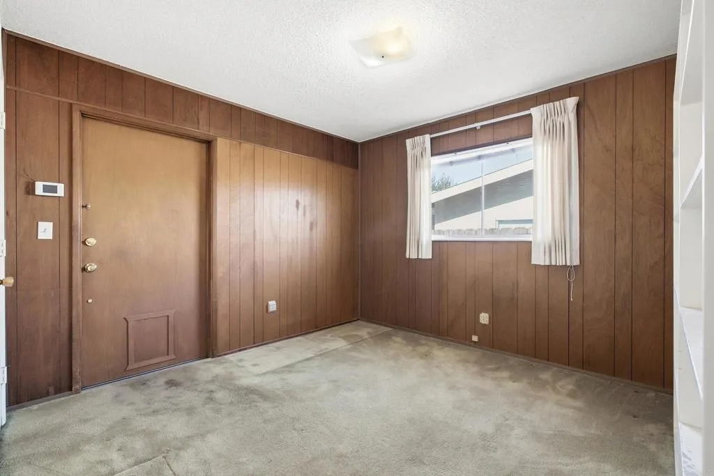 https://cdn.realtyfeed.com/cdn/127/307077740/d61b5dc4d653f574ab80fa8400a33394.webp