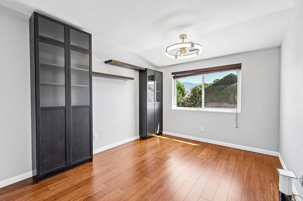 https://cdn.realtyfeed.com/cdn/127/307077778/6e0ab5c0d5e5a73211864f2ae31b2f8a.webp