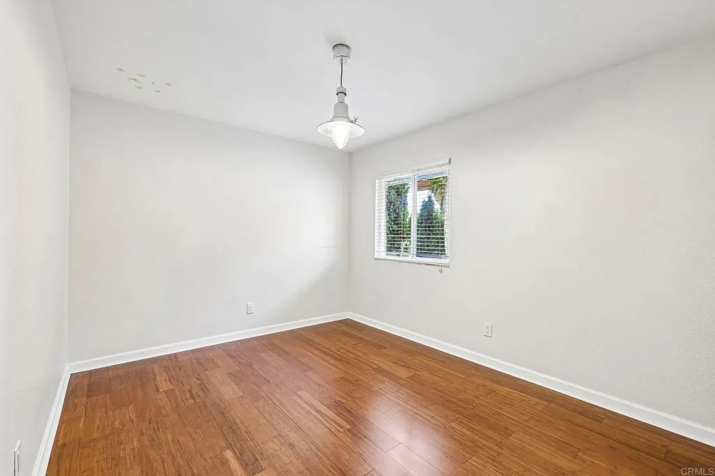 https://cdn.realtyfeed.com/cdn/127/307077778/8c6e12dd5768b249942d7f13619c0e87.webp