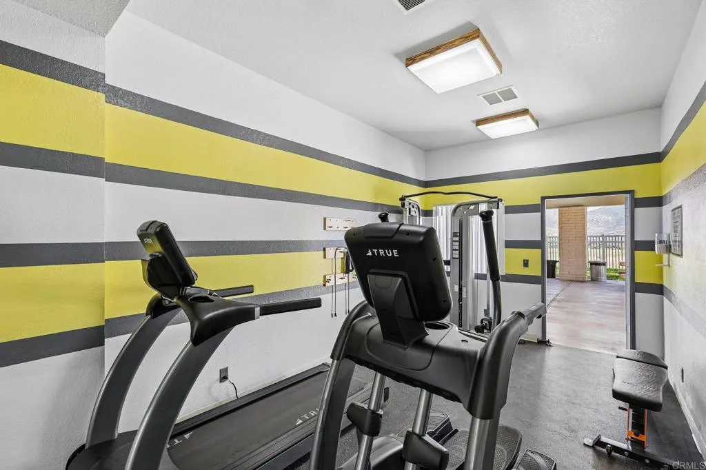 https://cdn.realtyfeed.com/cdn/127/307077778/c42b1b0ba4872f40c31586de84951efe.webp