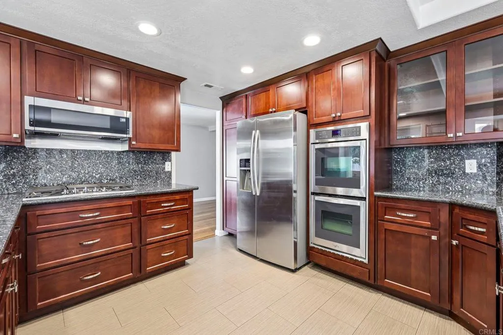 https://cdn.realtyfeed.com/cdn/127/307077778/fa20652d6c0ce69952c99732ee81d6f9.webp