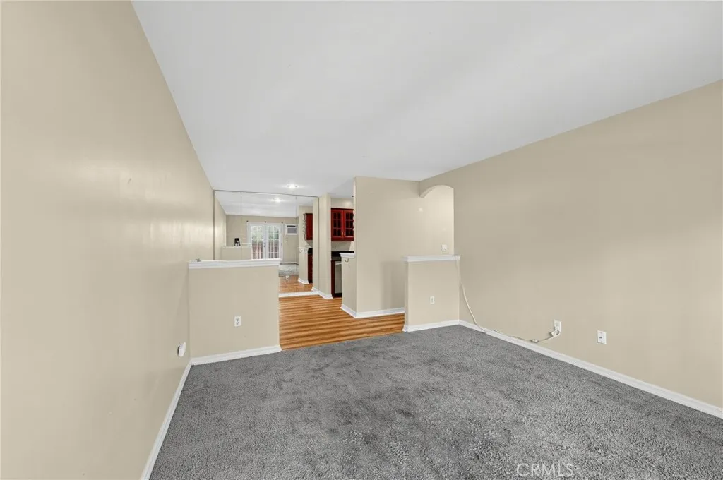https://cdn.realtyfeed.com/cdn/127/307077785/0a921a327547474b1442a87c38875a85.webp