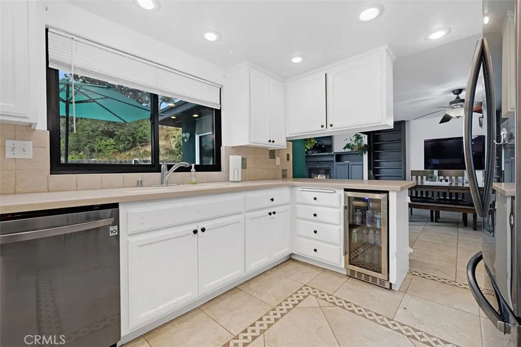 https://cdn.realtyfeed.com/cdn/127/307077828/02f6e42fcbe22c39a37a3366afd0c6b5.webp