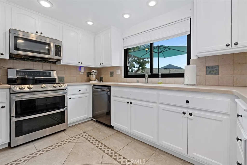https://cdn.realtyfeed.com/cdn/127/307077828/04220ec8d099906cb272b113350d5bf4.webp