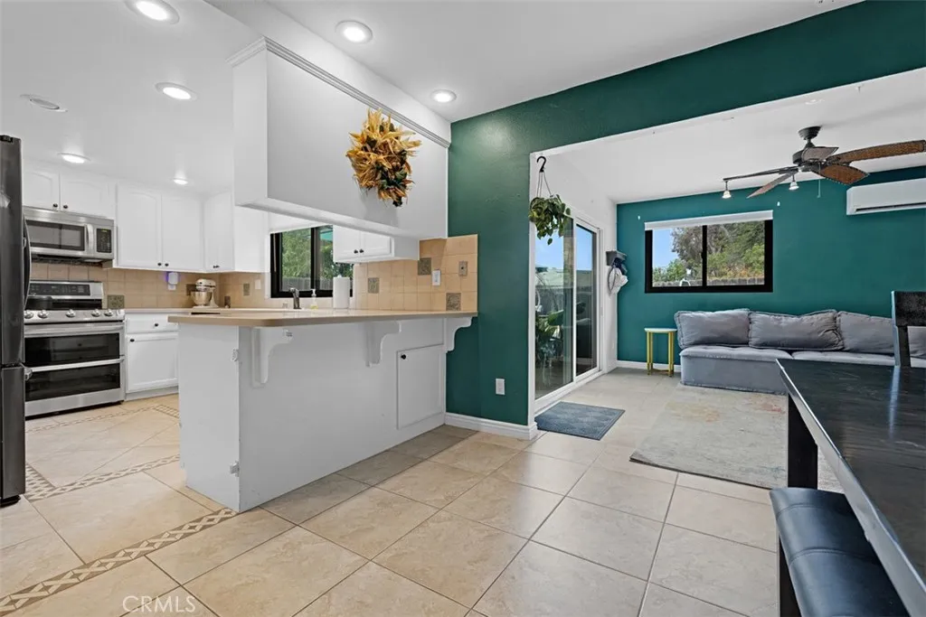 https://cdn.realtyfeed.com/cdn/127/307077828/78c4975ef8747e05f7b2c5af52d612ec.webp