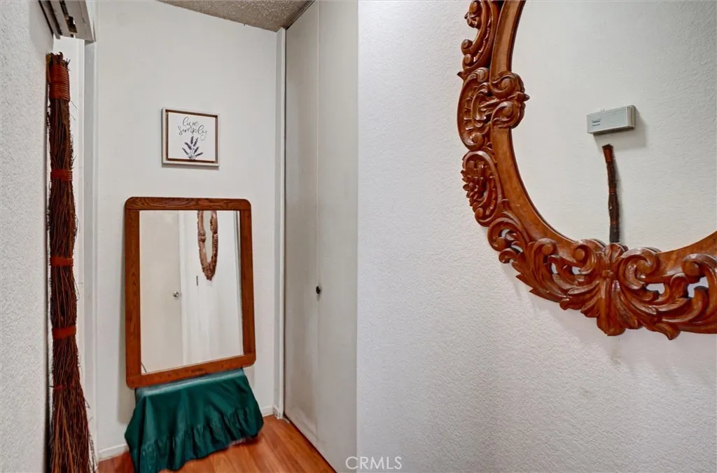 https://cdn.realtyfeed.com/cdn/127/307077837/60b29efc6ac4d00bd8b932c1c54ee983.webp