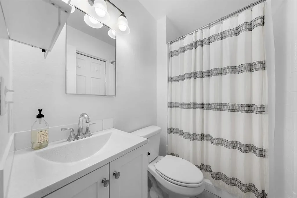 https://cdn.realtyfeed.com/cdn/127/307077842/4c5012ef39e571e04ae22da176da83b9.webp