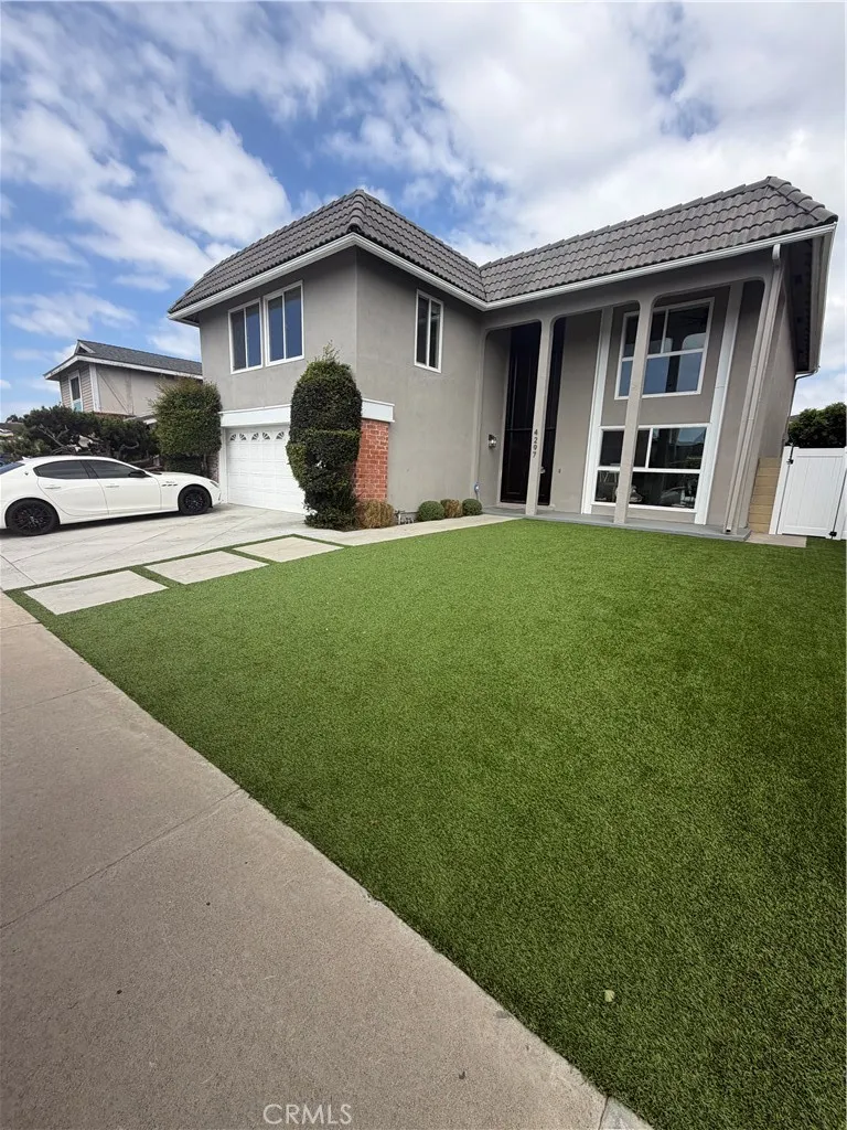 4297 Candleberry