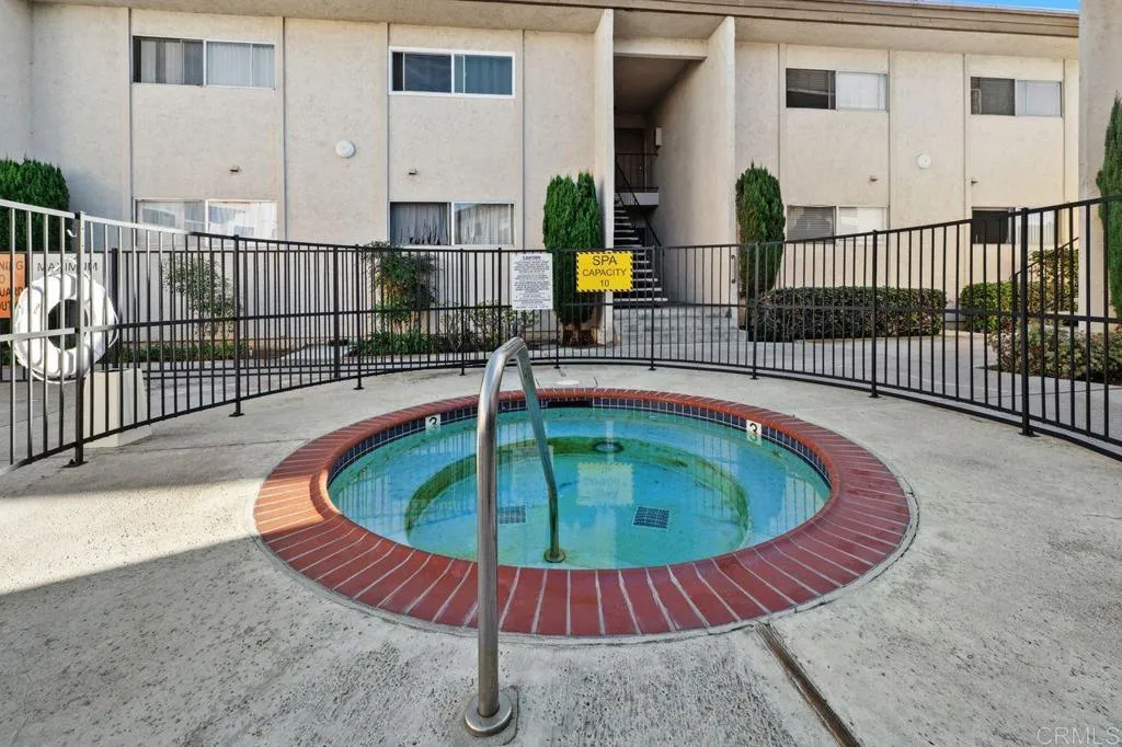 https://cdn.realtyfeed.com/cdn/127/307077911/aee7707fd4894bd75c1be57fc3202acf.webp