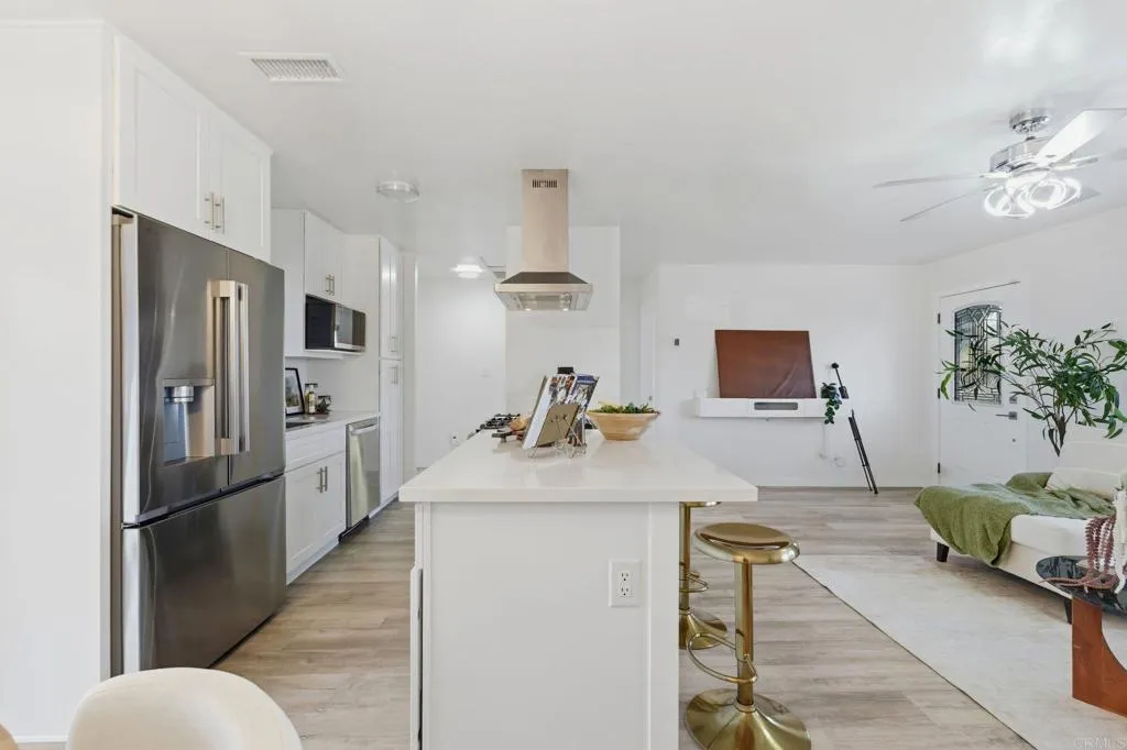 https://cdn.realtyfeed.com/cdn/127/307077912/0bd7b6407e464c7e2feb08554421843c.webp
