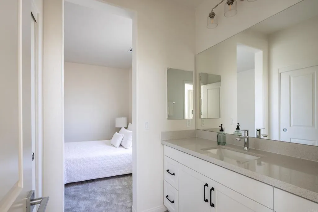 https://cdn.realtyfeed.com/cdn/127/307077922/70186f403c2780549c075806c544dc56.webp