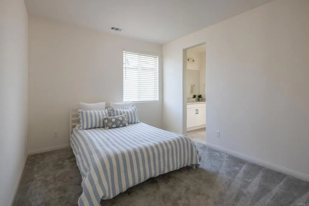 https://cdn.realtyfeed.com/cdn/127/307077922/8438f72f4cc9eac7e769f1175998941c.webp